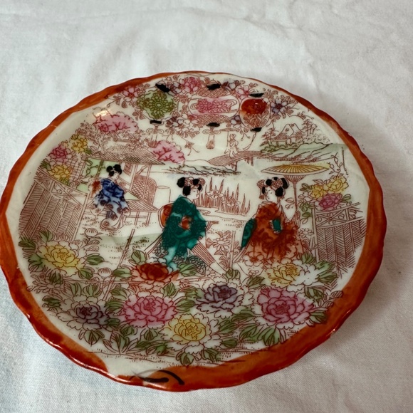 Vintage Antique Japanese Geisha Ware red porcelain demitasse cup … - Picture 2 of 16